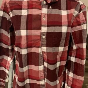 American Eagle button down red plaid dress shirt. Medium